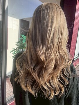 クロエ バイ ラヴィズム 紫竹山店(CLOE by LUVISM) ハイトーンベージュ