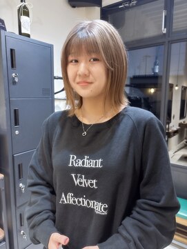 エデル(edel) ブリーチ一回でできる柔らかいベージュカラー
