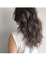 プレイン(plain)&nbsp;外国人風ハイライト＆グラデーション