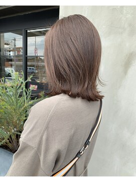 ニキータ(Nikiita) オリーブアッシュ