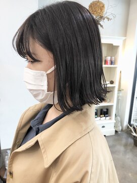 デヴェロペ(Devellope.) 【Devellope.】千葉担当　切りっぱなしボブ　外ハネ　グレージュ