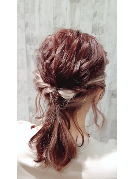 シェリー(cherie) ロープ編みがワンポイントなヘアセット☆