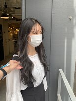 ロロ(ro-ro)&nbsp;【恵比寿ro-ro】インナーカラー×シルバーアッシュ