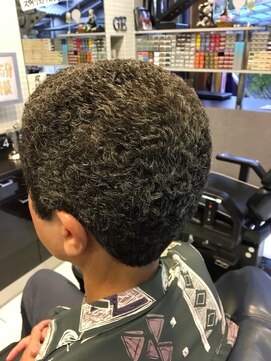 ヘアーエステ グランツエッセ(hair esthe GlanzEsse) パンチパーマ「アイロン2.8ミリ」