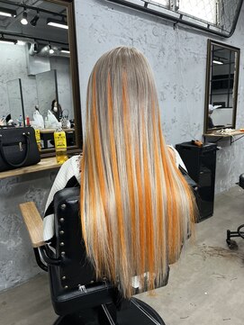 ワン(ONE) ホワイト