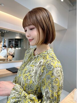 アイトーキョーエス 渋谷(AI TOKYO S) 斜めバング/シルキーベージュ/ブラントカット[渋谷駅]