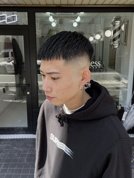 ウェルネス(Wellness) クロップ スキンフェード