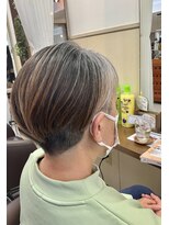 コア フィール ア デイ(COIFFURE A DAY)&nbsp;【見附今町M3D髪質改善】刈り上げ女子