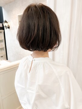 キャアリー(Caary) 福山市Caary30代40代50代 髪質改善ストレート小顔補正立体カット