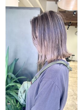 リフル 八王子(RIFULL) ハイライト　レイヤー ショートヘア　ボブ　くびれレイヤー