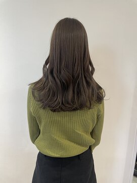 ユーフォリア 青山(Euphoria) 大人可愛い ナチュラルオリーブベージュ