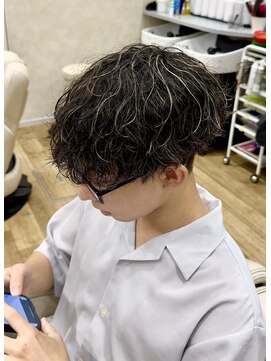 ヘアアンドフェイス ルースト(hair&face ROOST) 波巻きパーマ