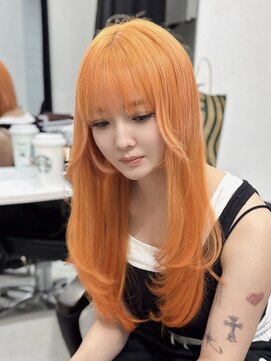 ロムーク 表参道(LOMKH) ブリーチカラー韓国レイヤーカットボブシールエクステ顔周り