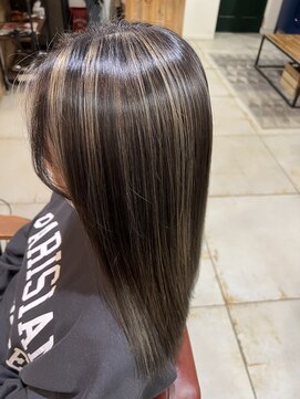 ノーム 横浜(NORM) ケアブリーチダブルカラーハイライト