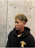 スキンフェード×ブロンドスペインカール！