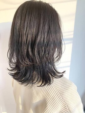 シロ(siro) くびれヘア/松井美咲季