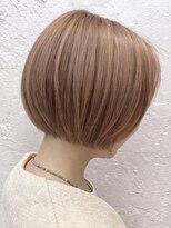 フッタ(Futta)&nbsp;丸みショートボブ×ベージュカラー【西武新宿駅】