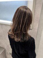 レウーナ 塚口(Reuna)&nbsp;【くびれヘア】デザインカラー×レイヤーカットP-