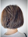 トニーアンドガイ 青山表参道店(TONI&GUY)&nbsp;一見ボブ？インナーにレイヤーと質感で髪の収まりをよくします。