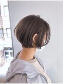 サイドシルエットにこだわった ショートボブ