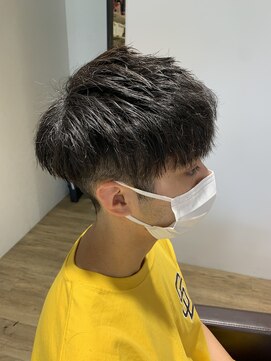 エヌプラス(N+) 波巻きツイストスパイラル刈り上げセンターパートサーフカール