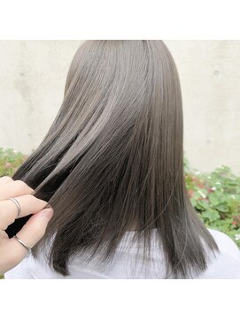 メゾンアクア 表参道(Maison ACQUA) ブリーチなしカラー　透明感　グレージュ