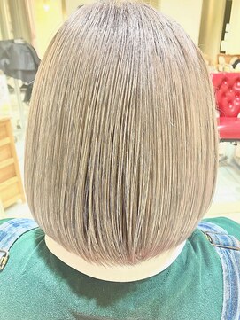 マイノリティー(Minority Produced By TOPHAIR) 【脱白髪染め】白髪ぼかしブリーチ ベージュ