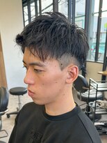 エルマーク 京橋(L-MARK) アップバング短髪ツイストスパイラルブリーチパーマツイスパ