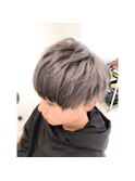 ブリーチ1回　束感マッシュショート　アッシュグレージュカラー