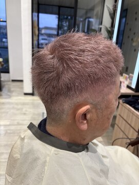 ディーボーイ 健軍店(D-BOY) 白髪生かし/ピンクカラー/メンズカラー