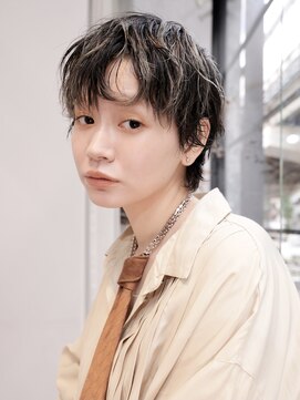 エムスラッシュ 横浜元町店(M.SLASH) ハイライト/小顔ウルフカット/外ハネ/ウェットヘア/元町