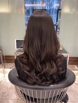 アピッシュ ギンザ(apish ginza)&nbsp;tomoコテ巻きデジタルパーマ／ロングパーマ/大きめ/ツヤ髪