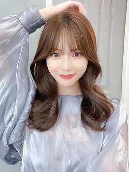 シルクレイ 高田馬場(Silk-lei)の写真/韓国風くびれヘアやレイヤーカットで大人可愛く[カット+イルミナ+マスクTR ¥6900]