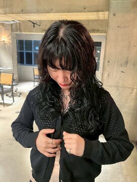 リール(rire) 丸型ホワイトグレージュミニウルフデジタルパーマチェリーブラウ