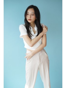 ルフュージュ バイ プロデュース 相模大野店(Refuge by Produce) 暗髪/レイヤーカット/長めバング