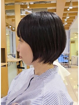 アデイ 大森店(AdAy) 軽やかさとおしゃれを両立 マッシュショート