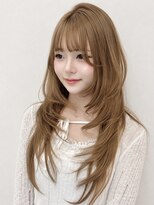 ロイオブジゼル(roi of GiseL)&nbsp;ミルクティー／レイヤーカット／艶カラー