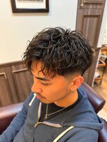 ミリオンバックス 上野(Million Bucks)&nbsp;MEN'S HAIR/リバースセンターパート/ニュアンスパーマ/ツイスパ