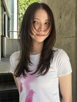 ケイトテイラー(KATETAYLOR)&nbsp;透明感ベージュロングレイヤーカットハッシュカット