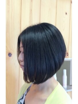 アント (anto hair design) ちょっとクールな大人ボブスタイル☆