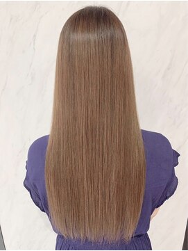 リーオオサカ(Lee Osaka) 【Lee大阪店】うるサラになれる髪質改善/新出奈津樹