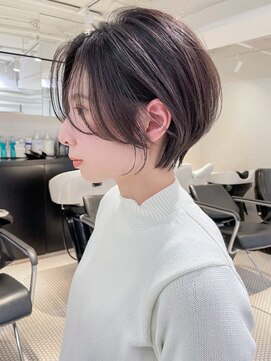 アイティーバイアルバム 藤沢店(IT by ALBUM) ナチュラルショート_外ハネボブセクションカラー_ba379031