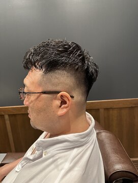 銀座 シノ 本店(shino) 【銀座理容室】フェード×アイロンパーマ