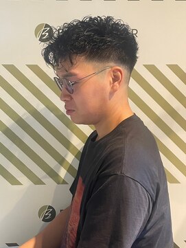 バーバーバー アカバネ(BARBER-BAR AKABANE) 外国人風パーマ 無造作スペインカール×フェード#1