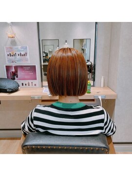 ビアンコ カーロ 二子新地店(Bianco caro) ハイライト/切りっぱなしボブ/ミニボブ/コンパクトボブ