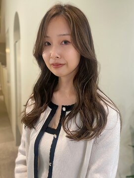 ユニバイリサ 天神大名店(uni by risa) ブラウンベージュ 透明感カラー 韓国風くびれヘア 20代 艶髪