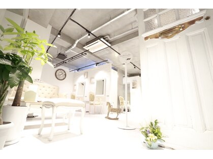 ミミバイカシュカシュ(mimi by cache cache)の写真