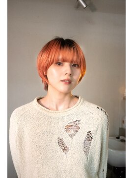 チカシツ(Chikashitsu) コンパクトショート/ルーツカラー/レイヤーカット/コーラル