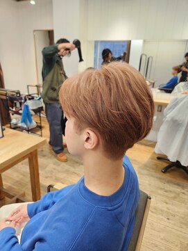 ヘアスペース リズム グリーン(Hair space Rizm green) 透明感ブラウン