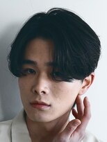 レタッチバイフィフス(RETOUCH by fifth)&nbsp;センターパートニュアンスパーマワンカールパーマ韓国コンマヘア